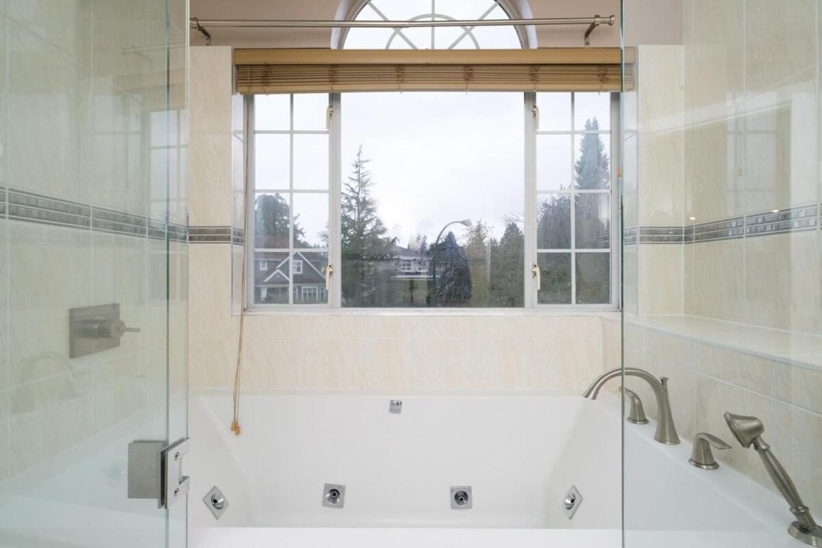 Spacious 4Br W Ensuites Mins To Downtown Yvr Ubc 溫哥華 外观 照片