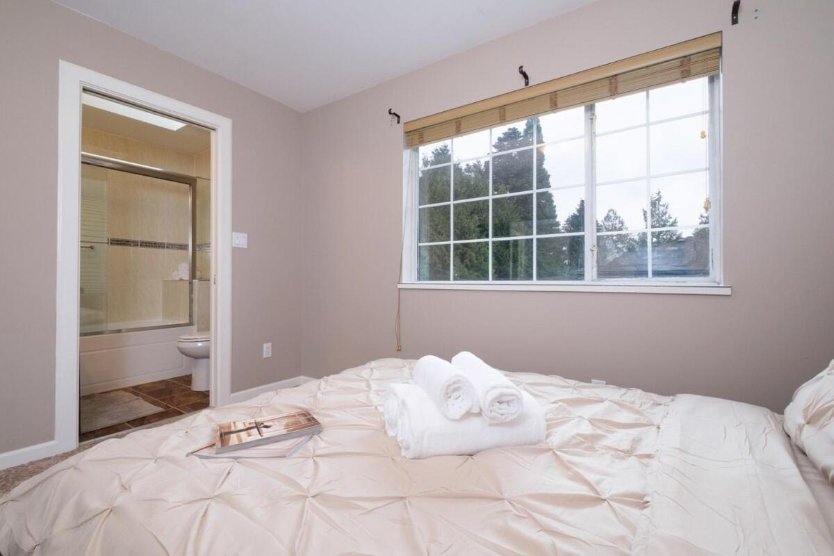 Spacious 4Br W Ensuites Mins To Downtown Yvr Ubc 溫哥華 外观 照片