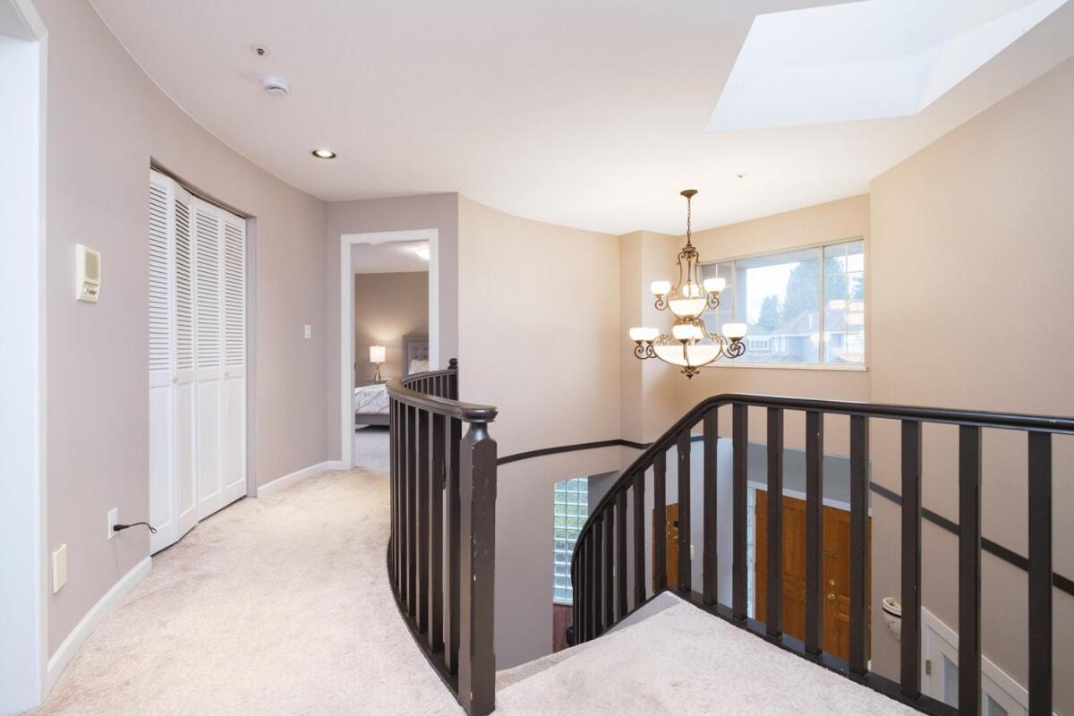 Spacious 4Br W Ensuites Mins To Downtown Yvr Ubc 溫哥華 外观 照片
