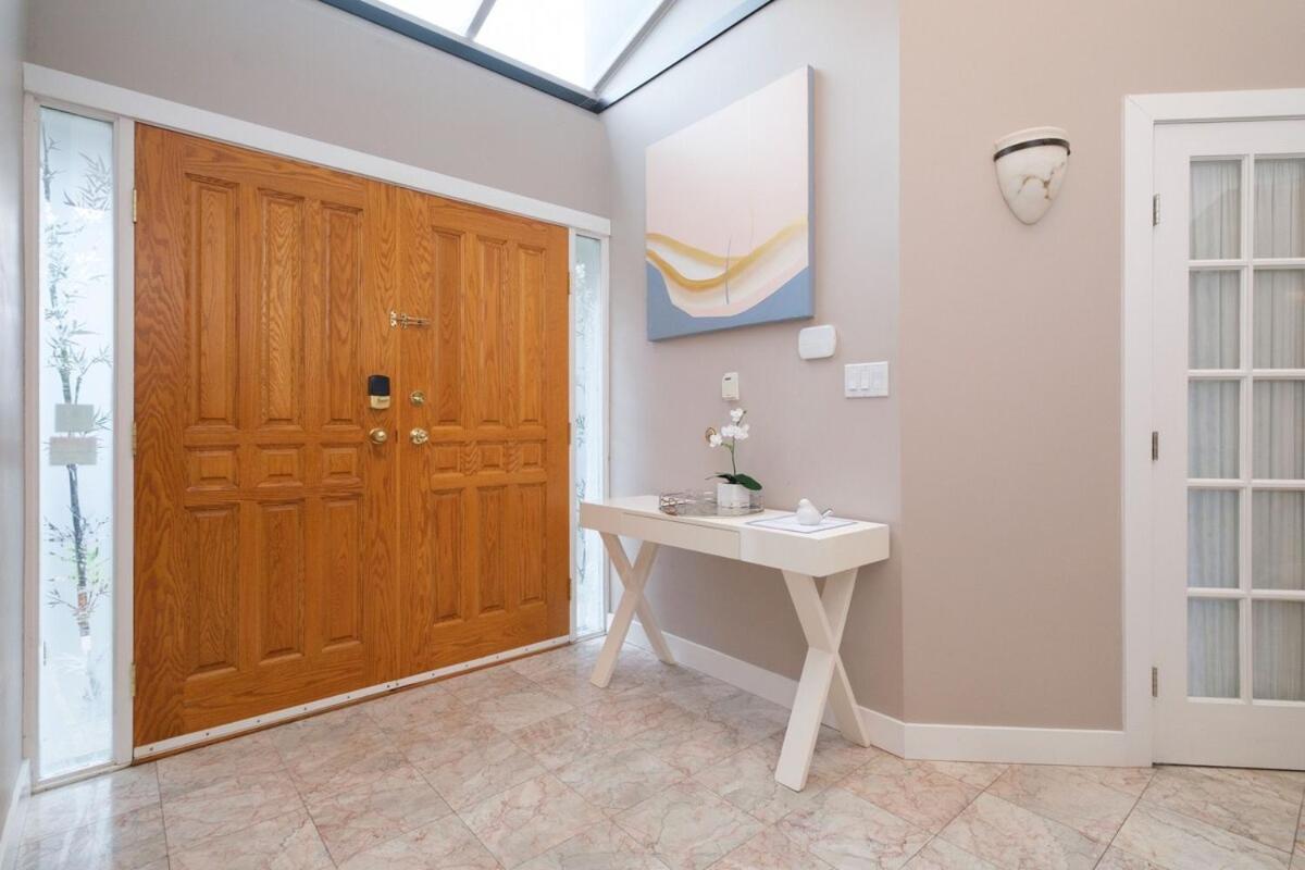 Spacious 4Br W Ensuites Mins To Downtown Yvr Ubc 溫哥華 外观 照片