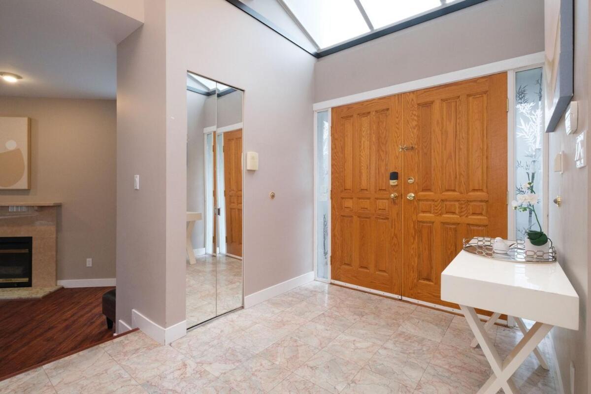 Spacious 4Br W Ensuites Mins To Downtown Yvr Ubc 溫哥華 外观 照片