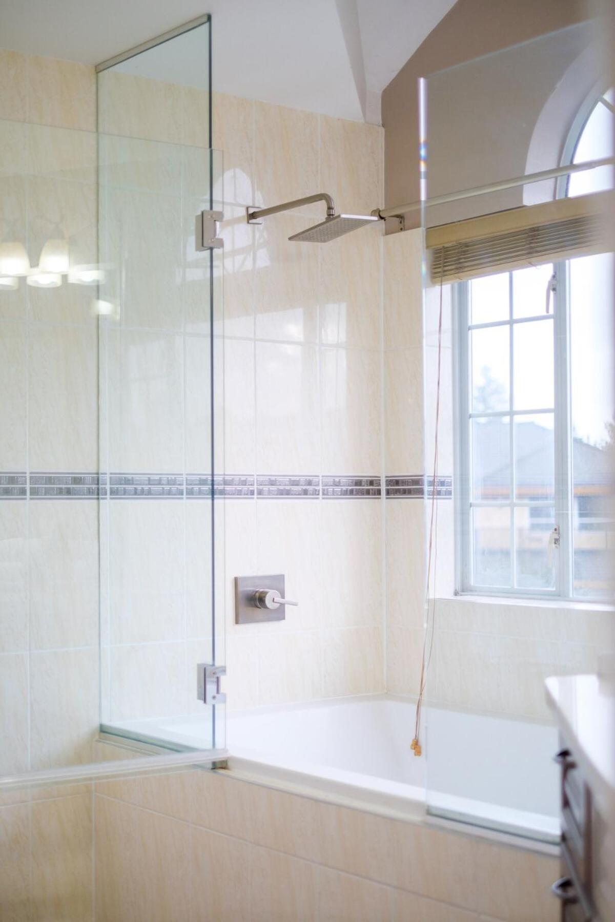 Spacious 4Br W Ensuites Mins To Downtown Yvr Ubc 溫哥華 外观 照片