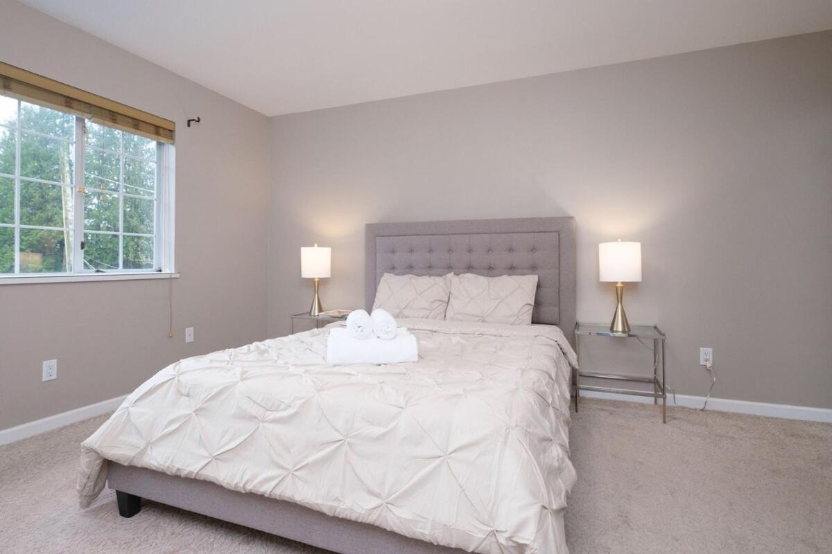 Spacious 4Br W Ensuites Mins To Downtown Yvr Ubc 溫哥華 外观 照片