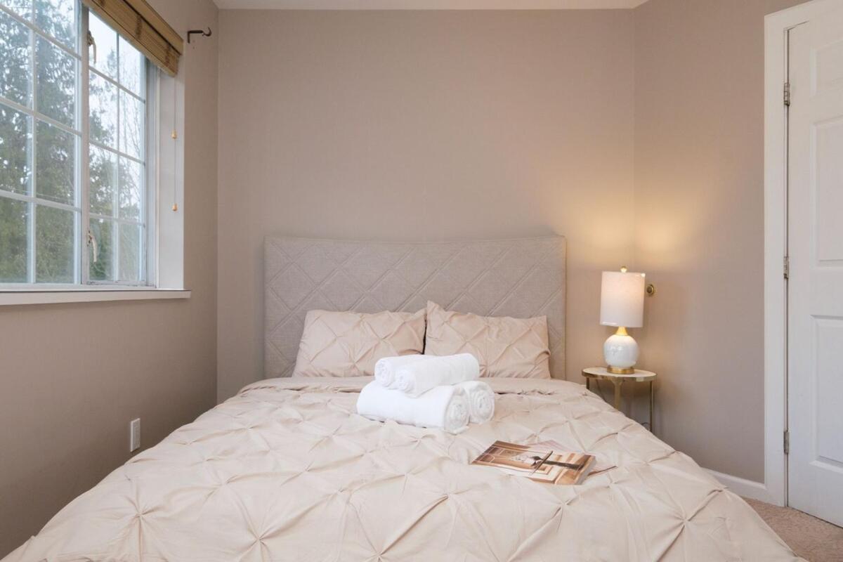 Spacious 4Br W Ensuites Mins To Downtown Yvr Ubc 溫哥華 外观 照片